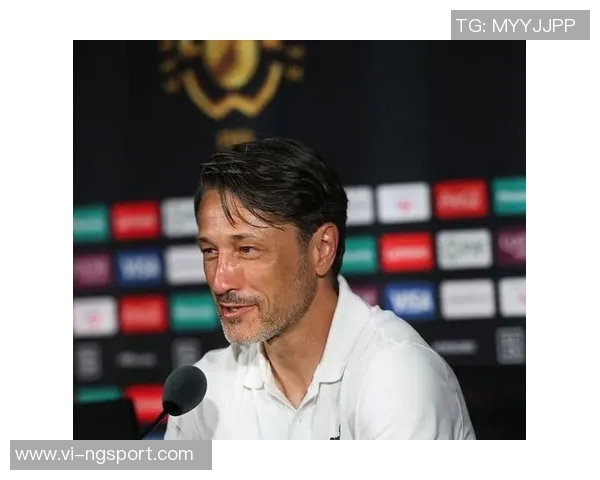 科瓦奇带领多特创德甲跨赛季14轮不败佳绩再添11胜3平荣耀 科瓦奇带领多特创德甲跨赛季14轮不败佳绩再添11胜3平荣耀