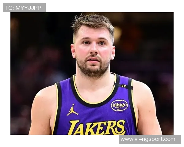 东契奇湖人单节20分成就再创新高追平传奇球星并列队史第二