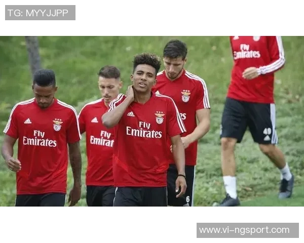 罗伯特桑切斯助力切尔西稳固防线对抗热刺展现出色表现