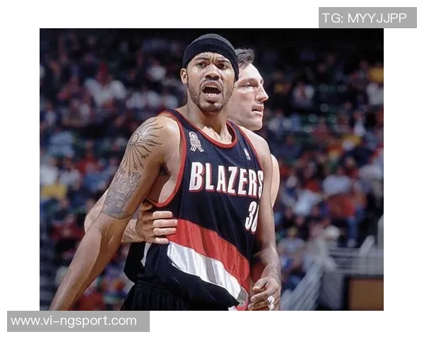 霍华德称赞拉希德华莱士与鲨鱼技术高超并称帕金斯防守能力出众