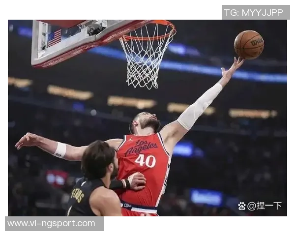 本赛季仅有雷霆和快船两队实现连续五场比赛净胜对手至少十三分的壮举