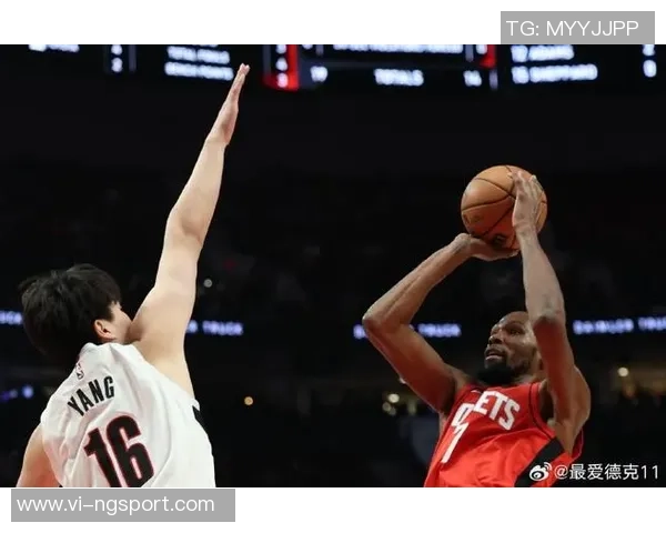 韩乔生评论开拓者末节领先30分杨瀚森迟至最后时刻才登场