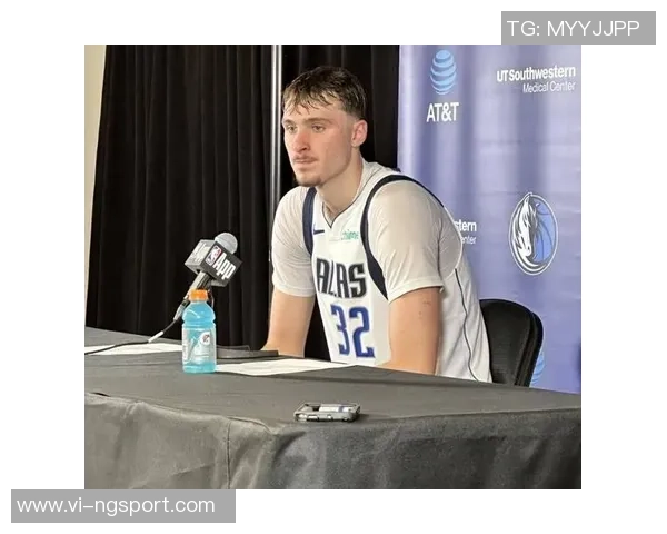 弗拉格分享篮球战术经验轻松应对NBA与大学术语混淆